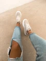 Buty-damskie-sneakersy-OLAVOGA-MERLO-2026-bezowe.webp
