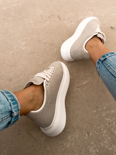 Buty-damskie-sneakersy-OLAVOGA-MERLO-2026-bezowe----.webp
