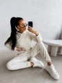 Welurowy-komplet-damski-OLAVOGA-BELORE-2026-bezowy----.webp