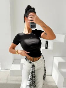 T-SHIRT OLAVOGA MOVENA CZARNY