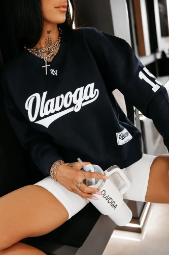 Bluza-damska-OLAVOGA-YALEE-2026-granatowa---.webp
