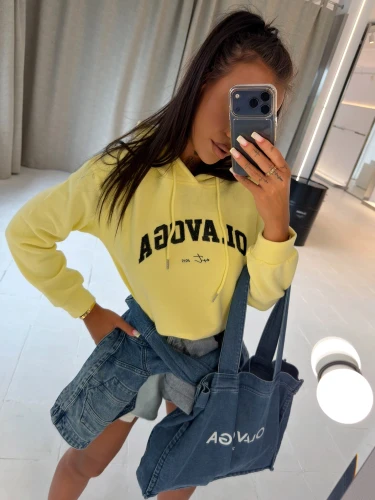 Bluza-damska-OLAVOGA-SOVE-2026-zolta-.webp