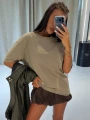 T-shirt-damski-OLAVOGA-VERDI-2026-taupe---.webp