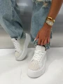 Buty-damskie-sneakersy-OLAVOGA-VACANCY-2026-biale----.webp