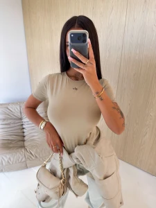 T-SHIRT OLAVOGA BASTU BEŻOWY