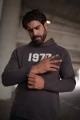 Bluza-meska-OLAVOGA-UNIQS-2026-grafitowa-.webp