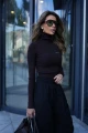 Spodnie-damskie-OLAVOGA-ARTIFICIAL-2026-czarne.webp
