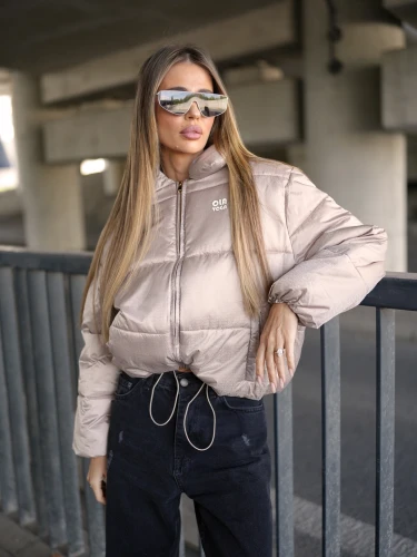 Kurtka-damska-OLAVOGA-YUE-2026-bez-----.webp