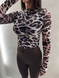 BLUZKA BY ME SKIN TRANSPARENT PRINT PANTERKA JASNA