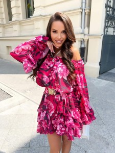 SUKIENKA SZYFONOWA LA DIVA KWIATY WESELE OKAZJA LATO RÓŻOWA
