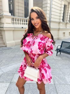 KOMBINEZON SZYFONOWY LA DIVA KWIATY  RÓŻOWY